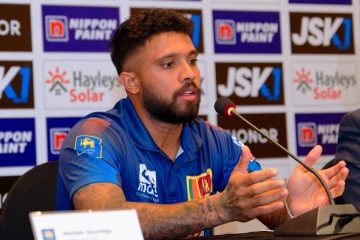 එක්දින හා T20 නායකත්වය කුසල් මෙන්ඩිස්ට