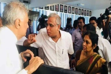 சிங்கள அரசுடன் கைக்கோர்த்து தமிழகத்தில் இருப்பவர்களை குழப்பாதீர்கள் - சுமந்திரனுக்கு எச்சரிக்கை