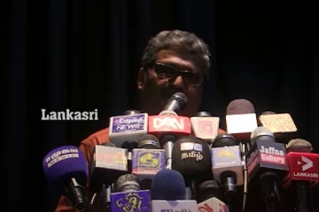 யாழ்.பொது மேடையில் அரசியல்வாதிகளின் செயலை தெறிக்கவிட்ட அரசியல் விமர்சகர்