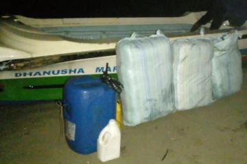 யாழில் பெருமளவு கேரளா கஞ்சாவுடன் சந்தேகநபர்கள் கைது (Photos)