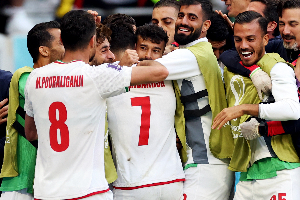Fifa உலகக் கிண்ணப்போட்டி; வேல்ஸ் அணியை வீழ்த்திய ஈரான் அணி! | Iran Defeated Wales Fifa