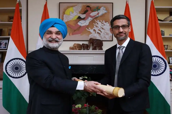 இந்தியாவின் உயரிய விருதைப் பெற்றுக்கொண்ட சுந்தர் பிச்சை! | India S Prestigious Award Google Ceo Sundar Pichai