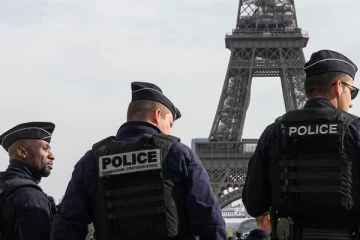 பிரான்சில் 20 பள்ளிகளுக்கு வெடிகுண்டு மிரட்டல்: மாணவர்கள் வெளியேற்றம்