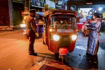 யாழ்.கொக்குவில் இரவுவேளை விசேட அதிரடிப்படையினர் விசேட சுற்றிவளைப்பு!