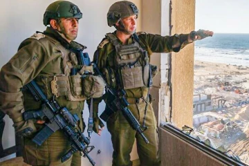 இஸ்ரேலிய இராணுவத்தின் இரு மூத்த அதிகாரிகள் பணி நீக்கம் : வெளியான காரணம்