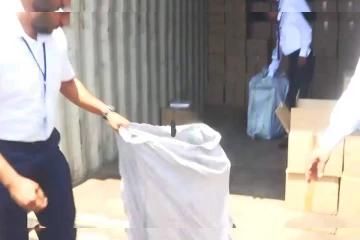 லட்சக்கணக்கான சட்டவிரோத சிகரெட்டுகள் கைப்பற்றல்