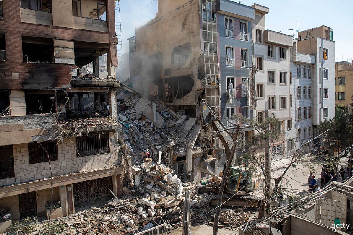 ஈரான் போர்... தேசிய எரிசக்தி அவசரநிலையை அறிவித்த ஆசிய நாடு | Philippines Declares Energy Emergency