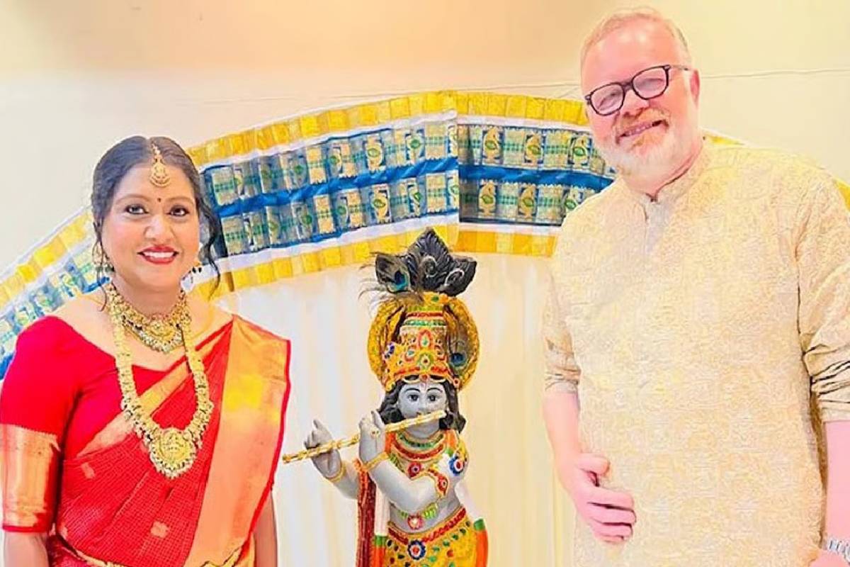 பிரித்தானிய நாடாளுமன்றத்தில் மலர்ந்த காதல் - கேரள பெண்ணை திருமணம் செய்த ஸ்காட்லாந்து எம்.பி | Scotland Mp Martyn Day Married Kerala Women பிரித்தானிய நாடாளுமன்றத்தில் மலர்ந்த காதல் - கேரள பெண்ணை திருமணம் செய்த ஸ்காட்லாந்து எம்.பி | Scotland Mp Martyn Day Married Kerala Women