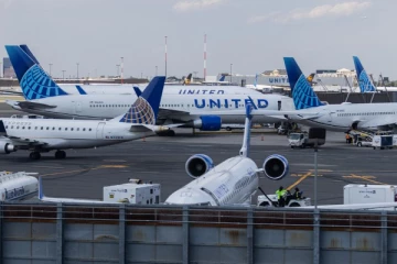 அமெரிக்காவில் விமானசேவைகள் ஸ்தம்பிதம்!