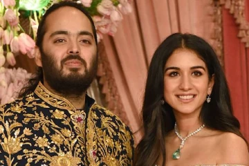 அம்பானி மகன் திருமணம் ஒன்றும் பொது நிகழ்ச்சி அல்ல.., சாலைகளை மூடுவதற்கு கடும் எதிர்ப்பில் மக்கள்