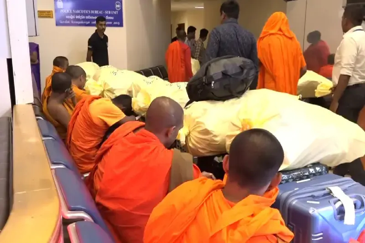 நினைத்தபடி வெளிநாடு செல்லமுடியாது : பிக்குகளுக்கு வருகிறது கடும் கட்டுப்பாடு | Monks Cannot Travel Abroad At Will