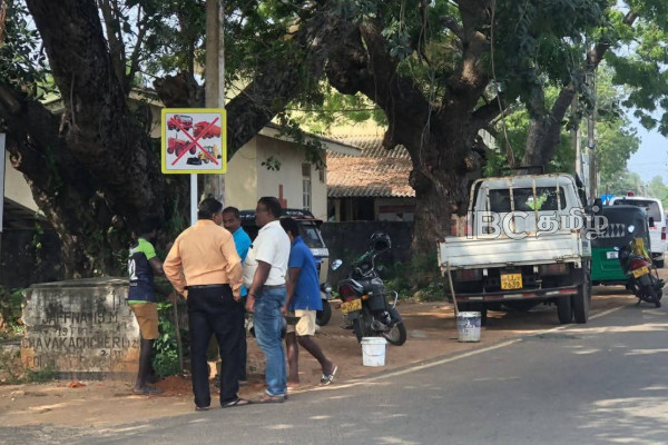 பருத்தித்துறை வைத்தியசாலை வீதியில் இவற்றுக்கு முற்றாக தடை | Heavy Vehicle Prohibited On Hospital Road Jaffna