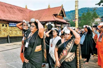 குட் நியூஸ்: சபரிமலைக்கு பெண்கள் செல்ல அனுமதி!