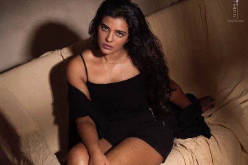 ஐஸ்வர்யா ராஜேஷா இப்படி.. உச்சகட்ட கவர்ச்சி போஸ்! அசந்துபோன ரசிகர்கள்