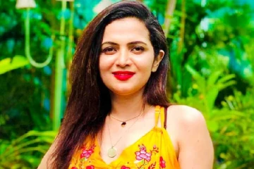 மார்டன் உடையில் இருந்து புடவைக்கு மாறும் தொகுப்பாளினி டிடி.. லேட்டஸ்ட் வீடியோ..