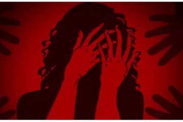 சொகுசு காரில் சிறுமி கூட்டு பாலியல் வன்கொடுமை: எம்எல்ஏ மகனுக்கு தொடர்பு?