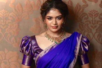 அதிதி ஷங்கர் அம்மாவை பார்த்திருக்கிறீர்களா.. தாவணியில் அழகிய போட்டோஷூட்