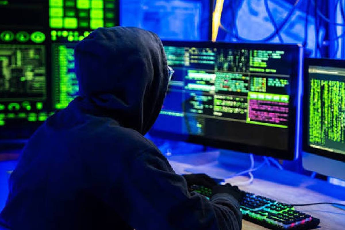 நாட்டை அதிரவைத்த சைபர் மோசடி ; திறைசேரி பணம் ஹேக்கர்கள் கையில் | Cyber Crime Treasury Money In The Hands Of Hackers