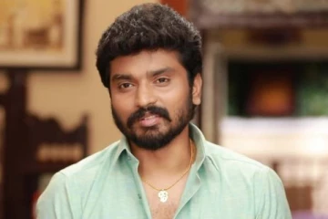 தனது காதலியுடன் பிறந்தநாள் கேக் வெட்டி கொண்டாடிய ராஜா ராணி 2 சீரியல் நடிகர் சித்து- வீடியோவுடன் இதோ