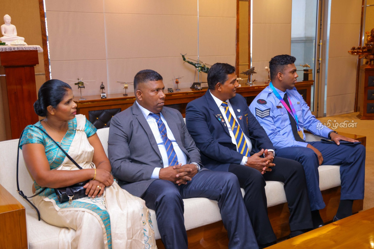 பொதுநலவாயப் போட்டிகளில் தங்க பதக்கம் வென்ற தரங்கவுக்கு பதவி உயர்வு | Tharanga Wins Gold Medal At Commonwealth Games பொதுநலவாயப் போட்டிகளில் தங்க பதக்கம் வென்ற தரங்கவுக்கு பதவி உயர்வு | Tharanga Wins Gold Medal At Commonwealth Games