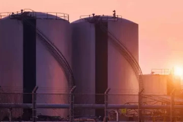 சவுதியின் மிகப்பெரிய எண்ணெய் நிறுவனம் மீது ஏவுகணை தாக்குதல்! - இப்படிக்கு உலகம்