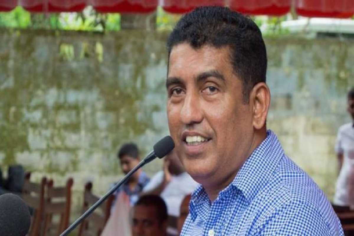நாமலுக்கு அஞ்சுகிறாராம் ஜனாதிபதி அனுர : ஜோன்ஸ்டனின் புதுக்கதை | Anura Kumara Our Namal Is Very Afraid Johnston நாமலுக்கு அஞ்சுகிறாராம் ஜனாதிபதி அனுர : ஜோன்ஸ்டனின் புதுக்கதை | Anura Kumara Our Namal Is Very Afraid Johnston