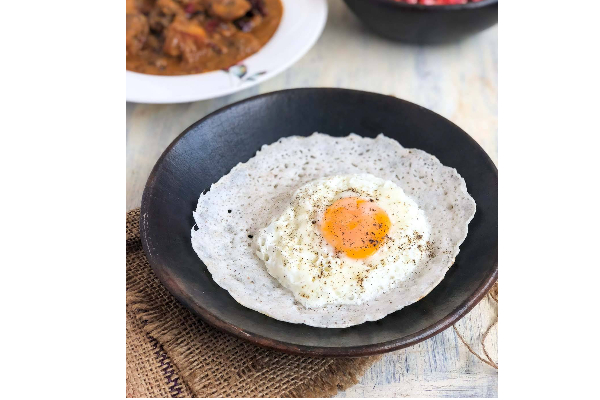 ஹோட்டல் சுவையில் முட்டை ஆப்பம் செய்வது எப்படி? | Muttai Appam In Tamil