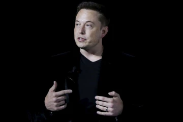 இளைஞருக்கு 5000 டொலர்களை வழங்க முன்வந்த எலன் மாஸ்க்! எதற்காக தெரியுமா?