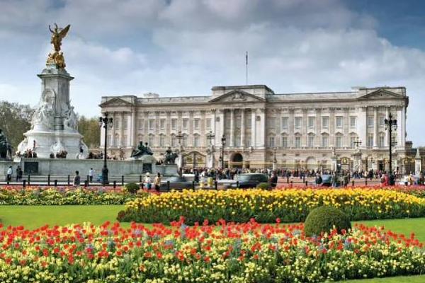 இளவரசர் ஹாரி - மேகன் தம்பதியின் குழந்தைகளுக்கு அரச பட்டம்! | Uk Prince Harry Meghan S Childrens Get Royal Title