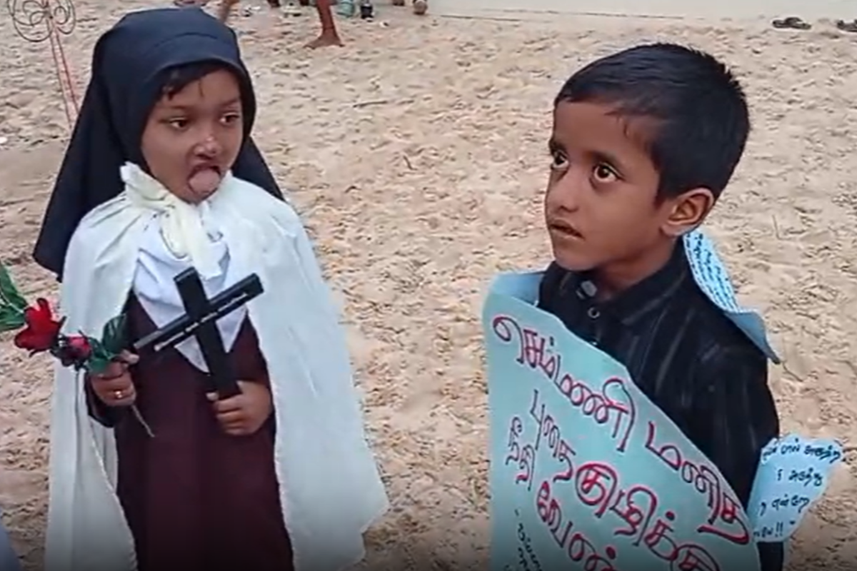 செம்மணியில் என்னையும் புதைத்தார்கள்! மழலைக் குரலில் நீதி கேட்ட சிறுவன் - கலங்கிய பார்வையாளர்கள் | Chemmani Mass Graves In Srilanka செம்மணியில் என்னையும் புதைத்தார்கள்! மழலைக் குரலில் நீதி கேட்ட சிறுவன் - கலங்கிய பார்வையாளர்கள் | Chemmani Mass Graves In Srilanka