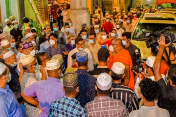 ஞானசாரரால்  முஸ்லீம்களுக்கு இடையே வெடித்த  மோதல்!