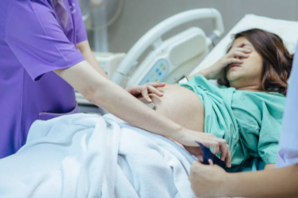 வைத்தியசாலையில் பெண்கள், கர்ப்பிணிகளின் அந்தரங்கமான காட்சிகள் வெளியானதால் பரபரப்பு | 50000 Intimate Videos Stolen Gujarat Hospital Cctv வைத்தியசாலையில் பெண்கள், கர்ப்பிணிகளின் அந்தரங்கமான காட்சிகள் வெளியானதால் பரபரப்பு | 50000 Intimate Videos Stolen Gujarat Hospital Cctv