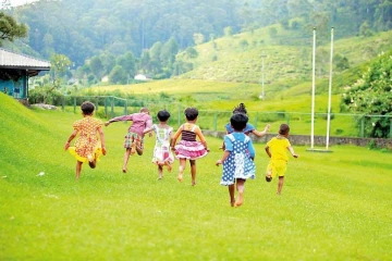 ඩිජිටල් තර්ජනවලින් සහ සමාජ පීඩනයෙන් දරුවන් බේරාගන්න 'ළමා දින ජාතික සතියක්' ප්‍රකාශයට පත්කරයි