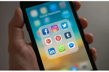 26 சமூகவலைத்தளங்களுக்கு தடை விதித்த இந்தியாவின் அண்டை நாடு - என்ன காரணம்?