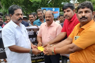 நீதித்துறையின் சுயாதீனத்தை உறுதிப்படுத்தக் கோரி கிளிநொச்சியில் கவனவீர்ப்பு போராட்டம் (Photos)