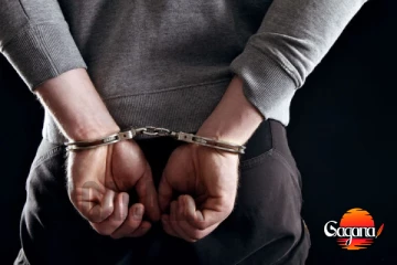 අම්මව බලන්න දුන් නෑ කියලා ජනප්‍රිය රංගන ශිල්පියෙක් ආරක්ෂක නිලධාරියට ගහලා..අත්අඩංගුවට