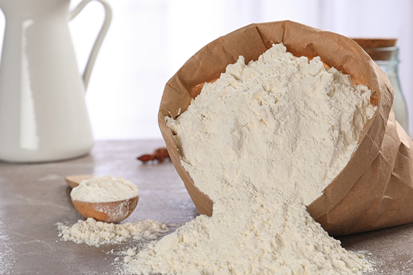 பதுக்கி வைக்கப்பட்டிருந்த கோதுமை மா மூடைகள் பறிமுதல் | The Hoarded Bags Of Wheat Flour Were Seized