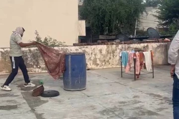 டிரம்மில் அழுகிய நிலையில் கணவனின் உடல் கண்டெடுப்பு.., மனைவி காணாமல் போனதால் அதிர்ச்சி