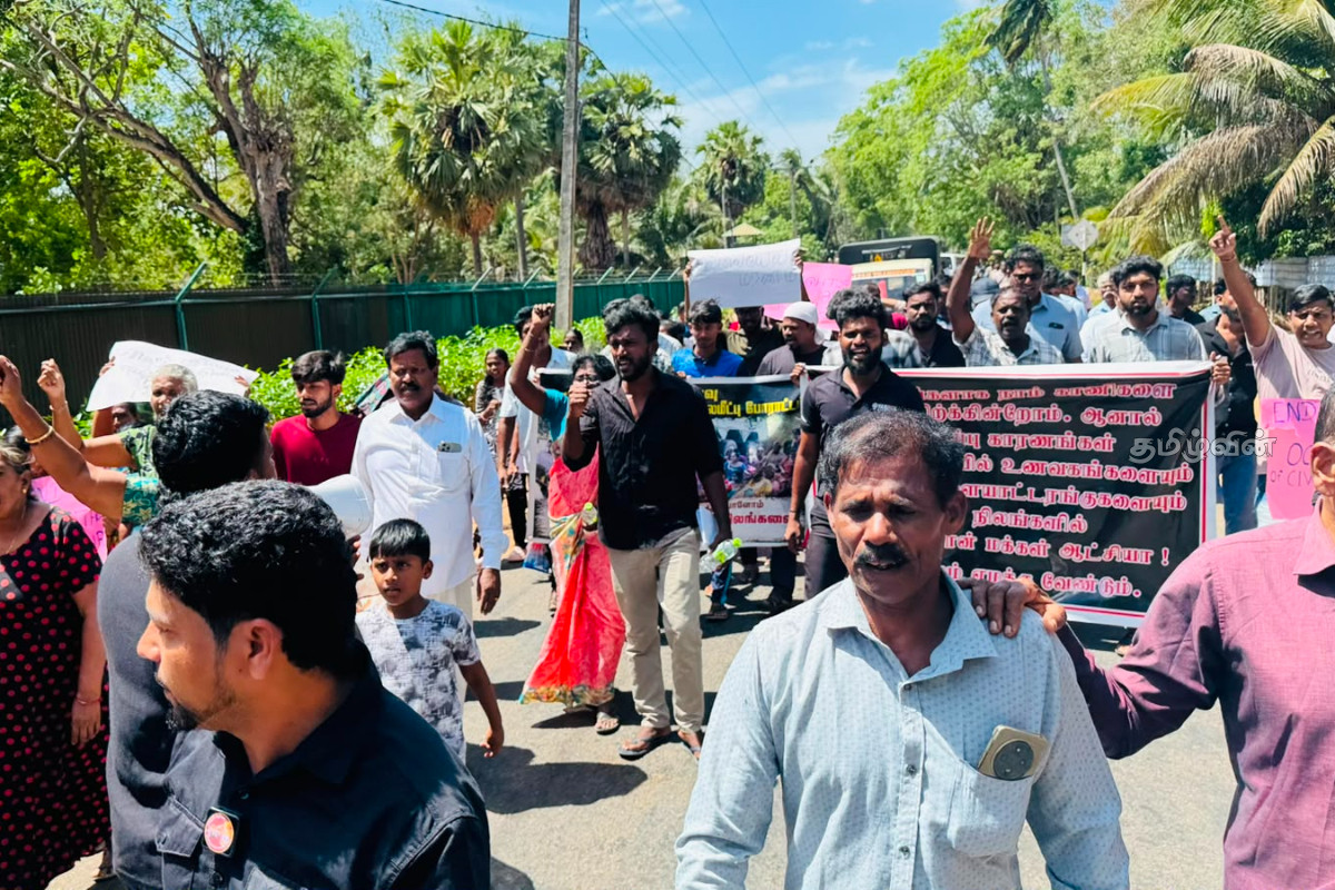 கேப்பாபுலவு மக்களின் பூர்வீக காணிகளை விடுவிக்கக் கோரி 12வது நாளாக தொடரும் போராட்டம் | Keppapulavu Land Release Struggle Enters Day 12
