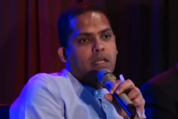 පසුගිය ආණ්ඩුව වැරදි නිසා දැන් අපිට කර ගහන්න වෙලා.. - හරින් ප්‍රනාන්දු