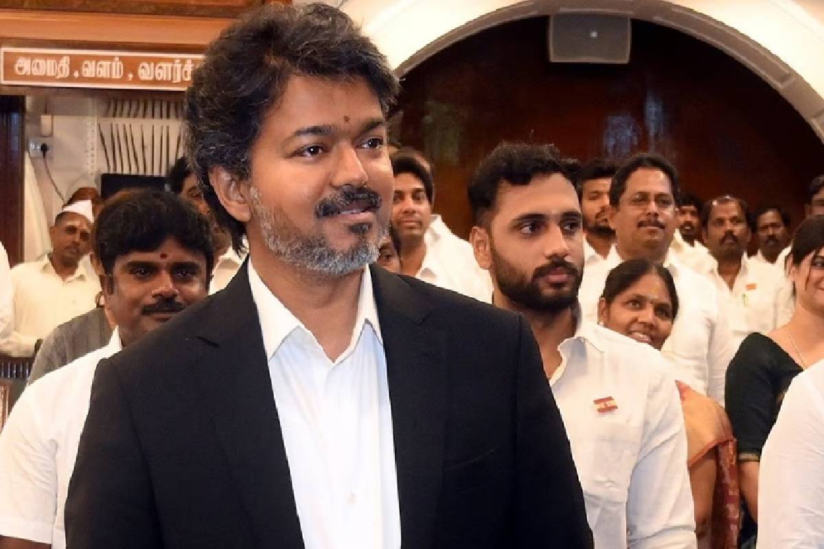 விஜய் சார் என் மனைவி உயிரை காப்பாத்துங்க! முதல்வரிடம் கெஞ்சி கேட்ட நடிகர் முத்துக்காளை | Muthukalai Wife Brain Hemorrhage Ask Cm Vijay Help