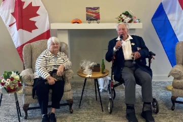 கனடாவில் 80 ஆண்டுகளுக்கு பின் இடம்பெற்ற நெகிழ்ச்சி சம்பவம்