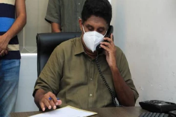 சமூக ஊடகங்கள் மூலம் மக்களை தவறாக வழிநடத்தியதாக சஜித் மீது குற்றச்சாட்டு