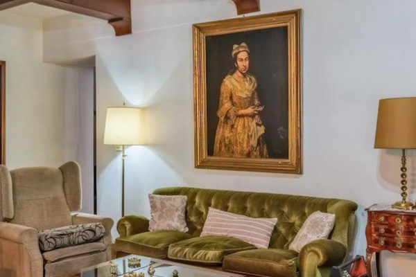 80-years-ago-nazis-looted-artwork-spotted-in-ad, நாஜிகளால் திருடப்பட்ட “Portrait a Lady” இத்தாலிய ஓவியம்: 80 ஆண்டுகளுக்கு பிறகு கண்டுபிடிப்பு!