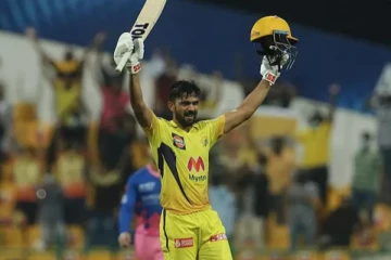 IPL 2021: வரலாற்று சாதனை படைத்த CSK வீரர் ருதுராஜ் கெய்க்வாட்!