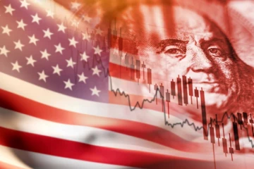 அமெரிக்காவில் பொருளாதார நெருக்கடி: ஓய்வூதியக் கணக்குகளில் அவசரத் தேவைக்காகப் பணம் எடுப்பவர்கள் அதிகரிப்பு