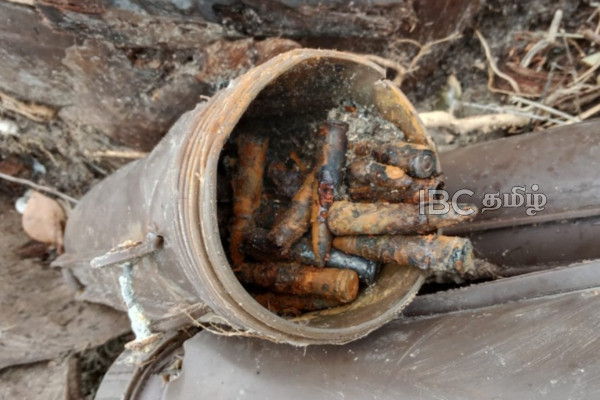 யாழ் மண்டைதீவில் பல துப்பாக்கி ரவைகள் மீட்பு | Bullets Found At Jaffna Stadium