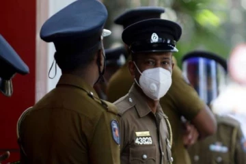 யாழில் வாளுடன் வந்த மூவர்... இளைஞர்கள் மேற்கொண்ட துணிச்சலான செயல்!