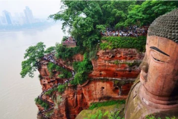 ஆக்ரோஷமான ஆற்றை அமைதிப்படுத்திய புத்தர் சிலை…வெளிவரும் மர்மம்!