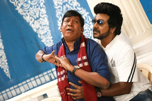 ராதிகா சரத்குமாருடன் இணைந்து வடிவேலு செய்த விஷயம்.. வைரலாகும் வீடியோ | Radhika Vadivelu Recreate Comedy Scene